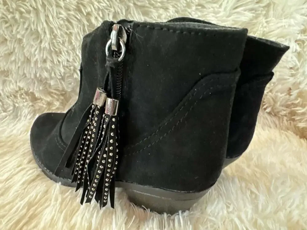 816 Wonder Nation Girls Black Faux Suede Rhinestone Fringe Ankle Boots Size 4